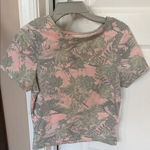 PacSun Pink and Green Leaf-Print Short Sleeve Tee